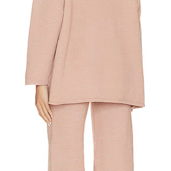 🔥NWT🌊! FREE PEOPLE! THE HAILEE SWEATER SET! Size 'XS' and color is Dusty Pink! - Picture 7 of 9